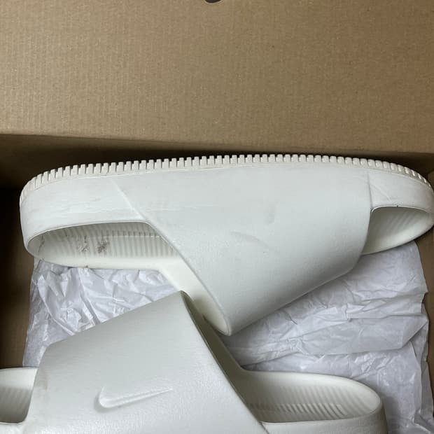 나이키 캄 슬라이드 270