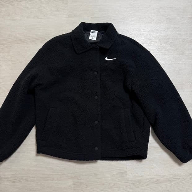 나이키 후리스 M 팝니다