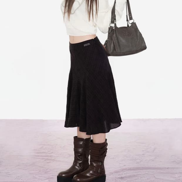 애즈온 런던 체크 미디스커트 블랙 팝니다