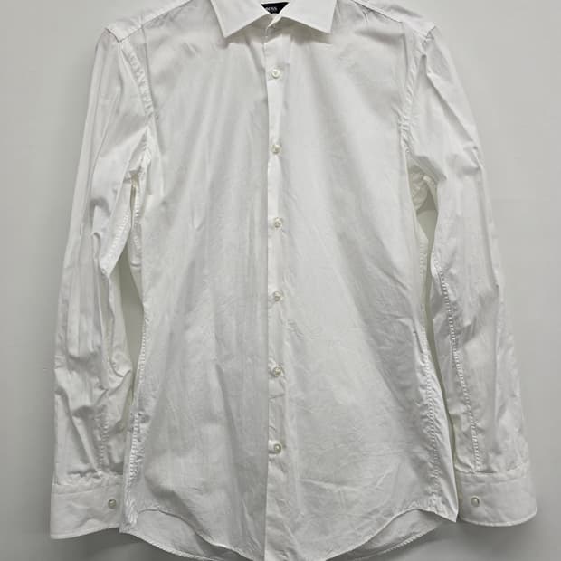 휴고보스 남자 셔츠.  싸이즈 90~95
