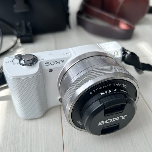 소니 알파 a5000 미러리스 카메라