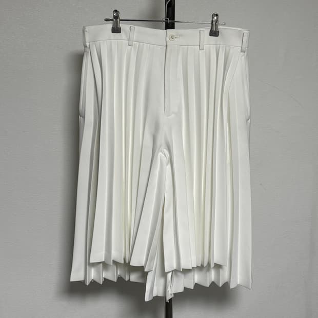 24aw 꼼데가르송 옴므플러스 플리츠 레이어드 숏팬츠m