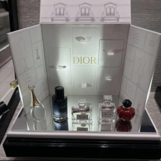 Dior 30 몽테뉴 미니향수세트 비닐뜯지 않은 새상품 팝니다. (디올 