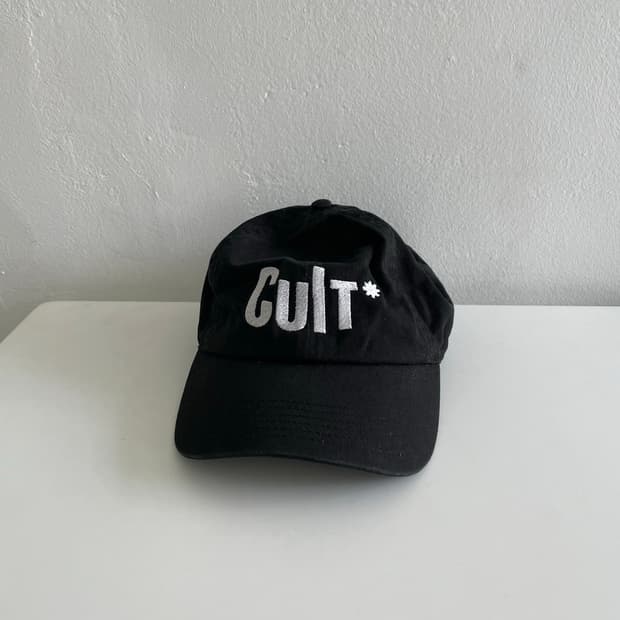 Cult magazine cap