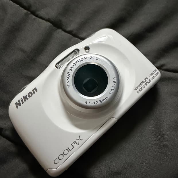 니콘 쿨픽스 w150
