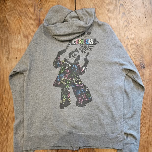 백  삐에로 프린팅 후드짚업