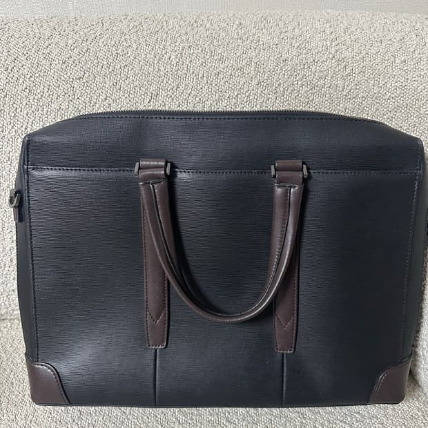 샘소나이트 레드 서류 가방 팝니다