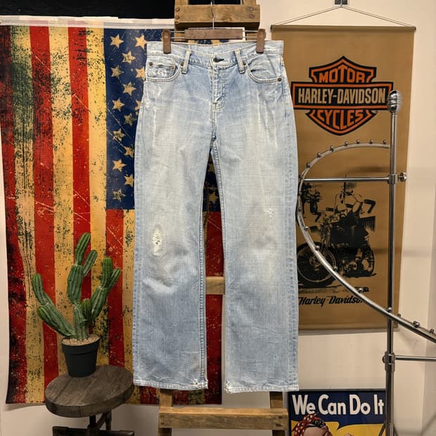 00s 리바이스 연청 라이트블루 데미지 워싱 데님팬츠 N386