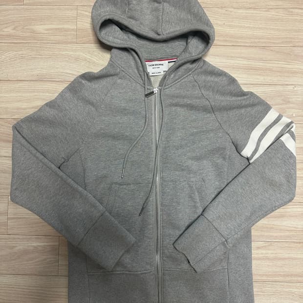 톰브라운 사선완장 후드집업