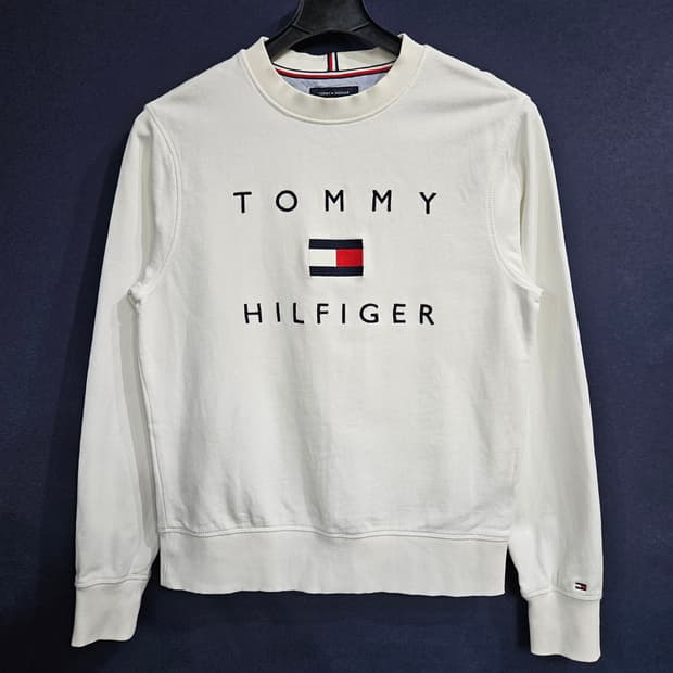 타미힐피커 빅로고 자수 화이트 남성 95 맨투맨 