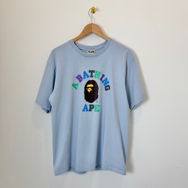 베이프 반팔티 스카이