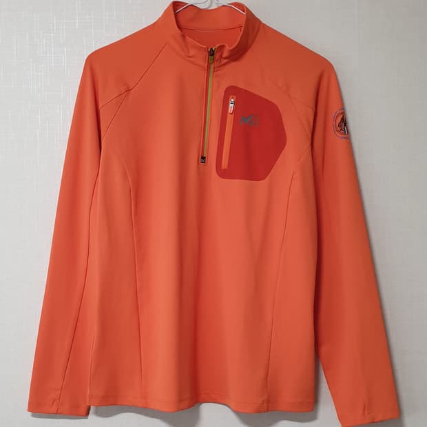 밀레 반집업 긴팔티 95사이즈 