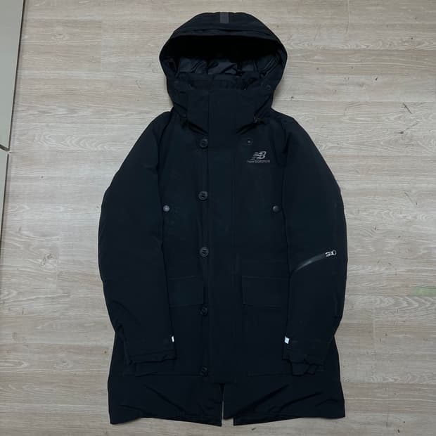 뉴발란스 여성 구스다운 로고 후드 롱패딩 점퍼 [블랙] M/90