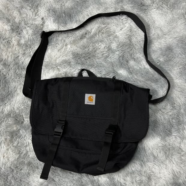 칼하트 메신저백 블랙 