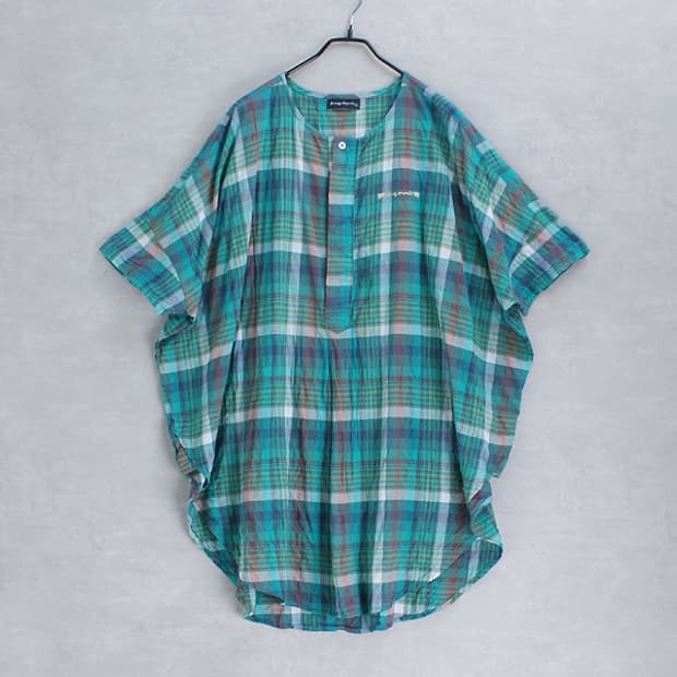 drug store's _ oversize check pullover