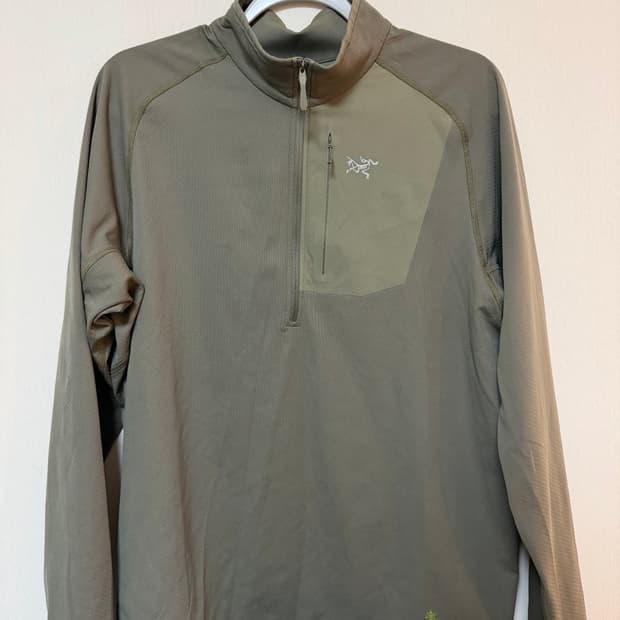 아크테릭스 델타 하프집업