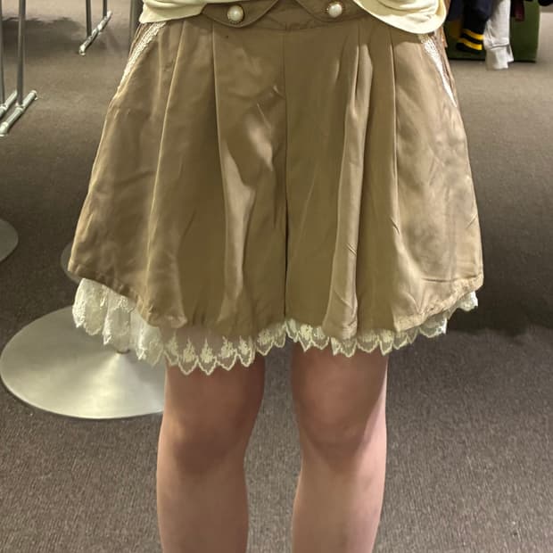 M)Japanese vintage 여성 레이스 금장버튼 디테일 베이지 치