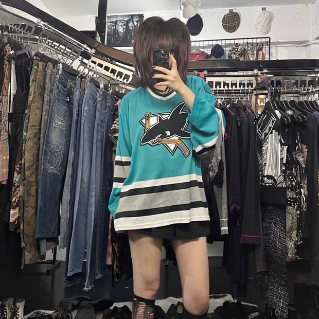 상어 패치 스포티 롱슬리브