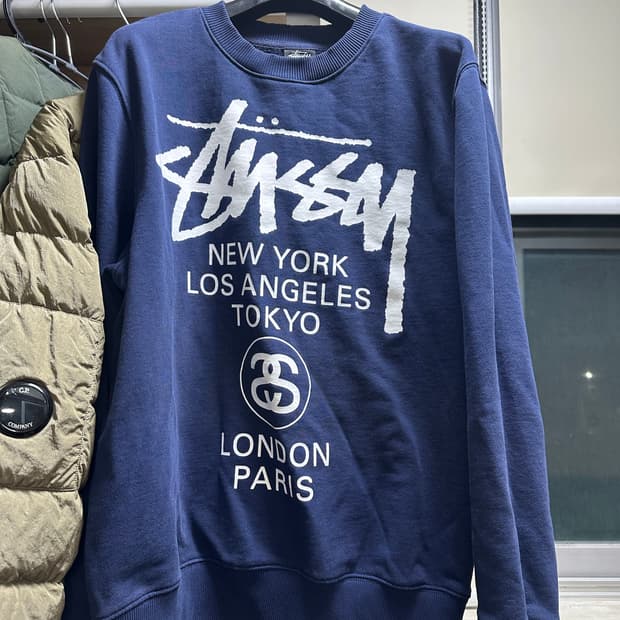 스투시 맨투맨 s