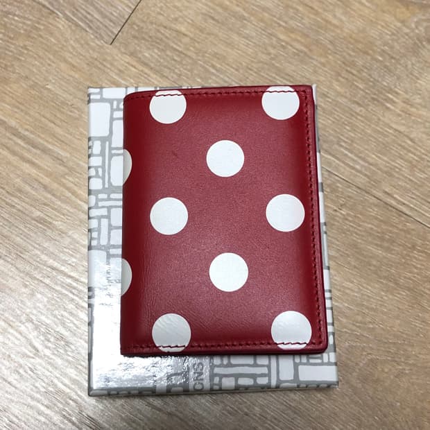 꼼데가르송 폴카 도트 반지갑