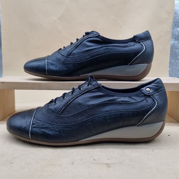 에스콰이어 레더 여성스니커즈 250 굽3.5