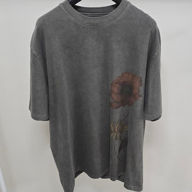 25ss 우영미 백로고 페이드 플라워 반팔 티셔츠 다크 52사이즈 110