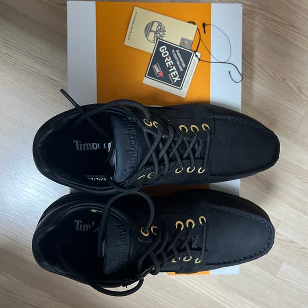 팀버랜드 목토 미드 블랙 고어텍스 255