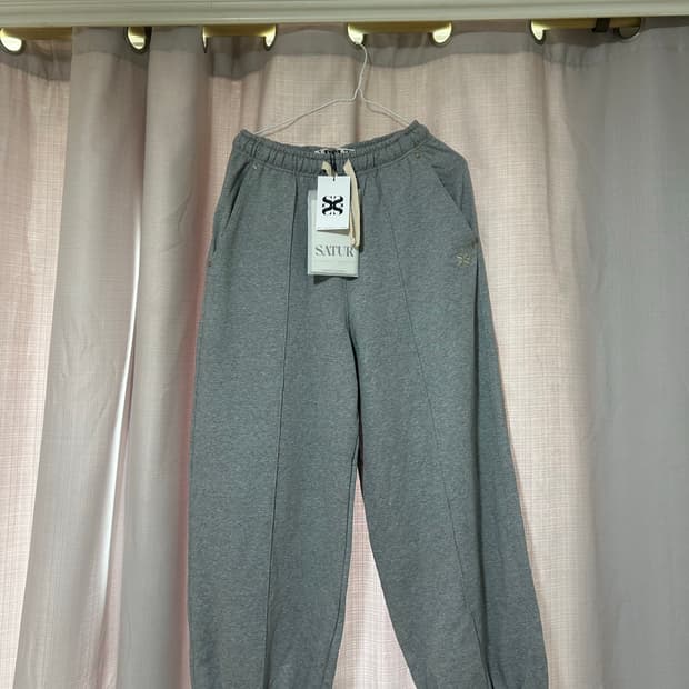 세터 SATUR 멜란지 그레이 스웻팬츠 새상품
