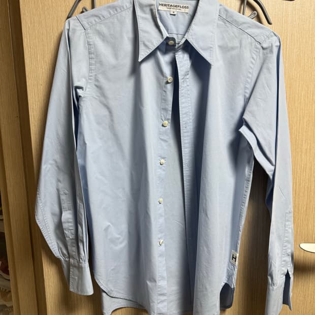 헤리티지플로스 타입라이터 스카이블루 셔츠 팝니다