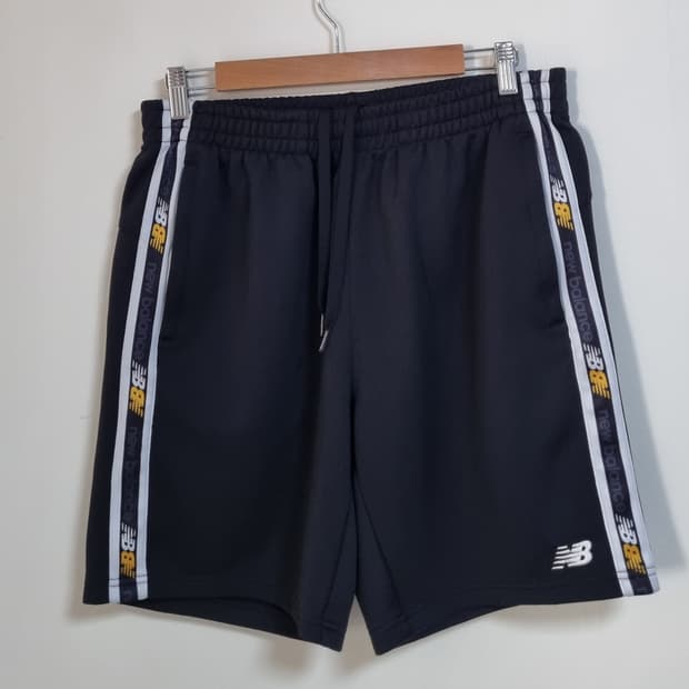 XL ) 뉴발란스 블랙 사이드테잎 반바지