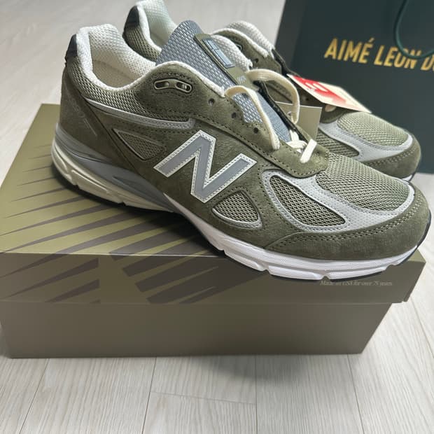 뉴발란스 에메레온도르 990v4 올리브 카모