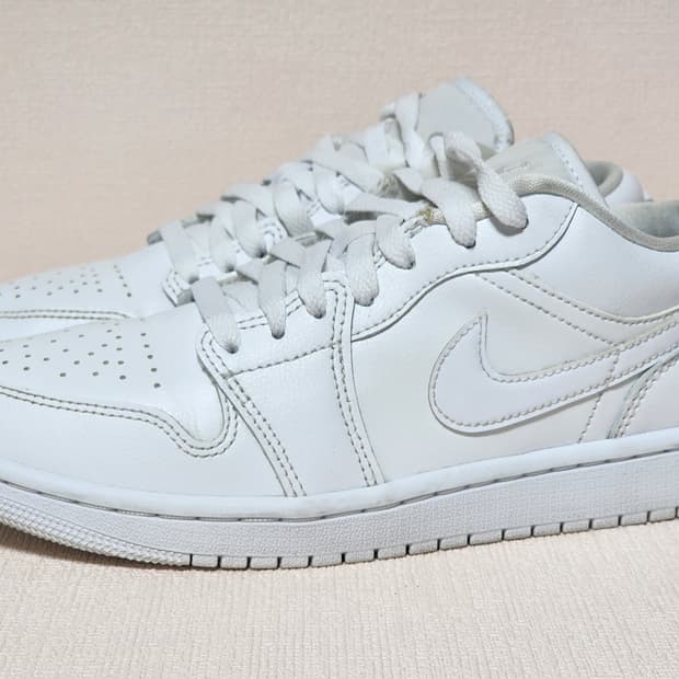 나이키 에어 조던 1 로우 245mm