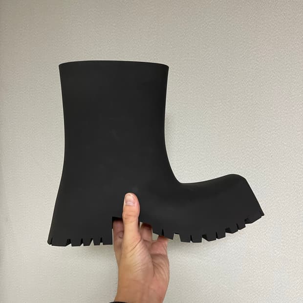 발렌시아가 트루퍼 부츠 41 사이즈 