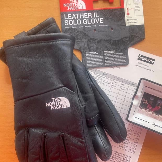 17FW 슈프림 x 노스페이스 레더 장갑