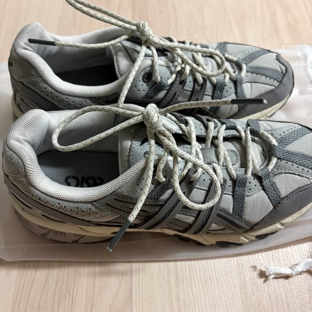 아식스 젤 소노마 15-50 오이스터 그레이 클레이 그레이 250