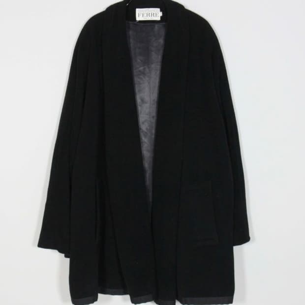 지안프랑코 페레 울 100% 코트