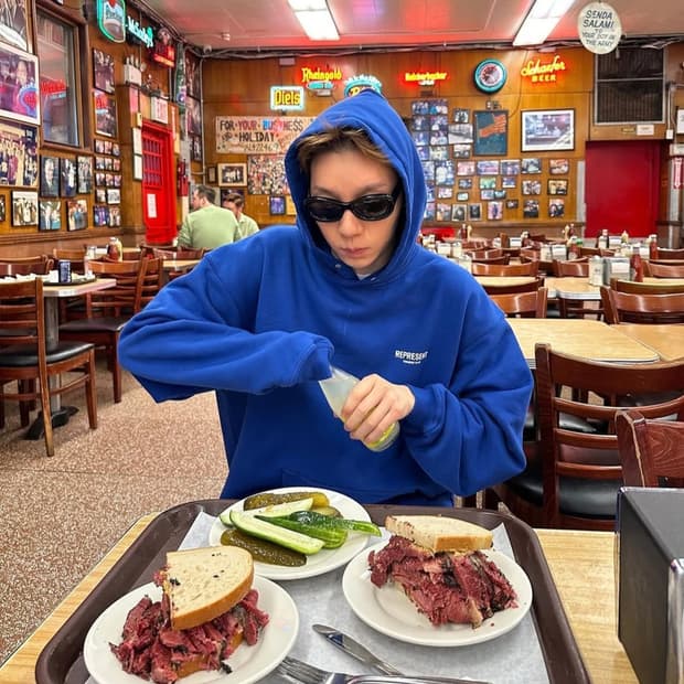 (페퍼유님 세븐틴 민규 착용)리프레젠트 오너스클럽 그린 m