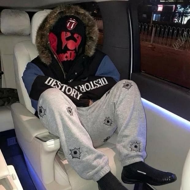 ( 레어) 제레미스캇 x 아디다스 블렛홀 프린트 스웻팬츠