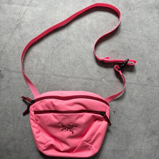 ARC’TERYX 아크테릭스 맨티스 핑크 웨이스트백