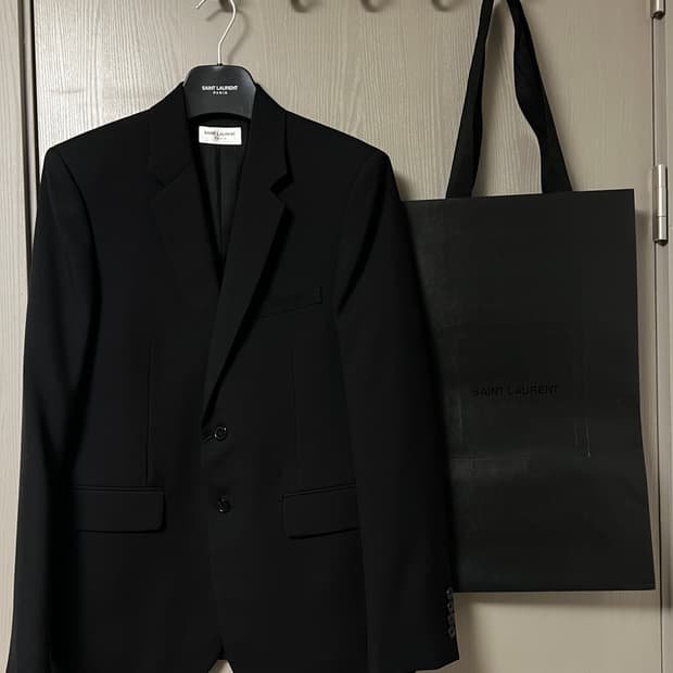 생로랑 버진울 스트레이트 칼라 싱글자켓