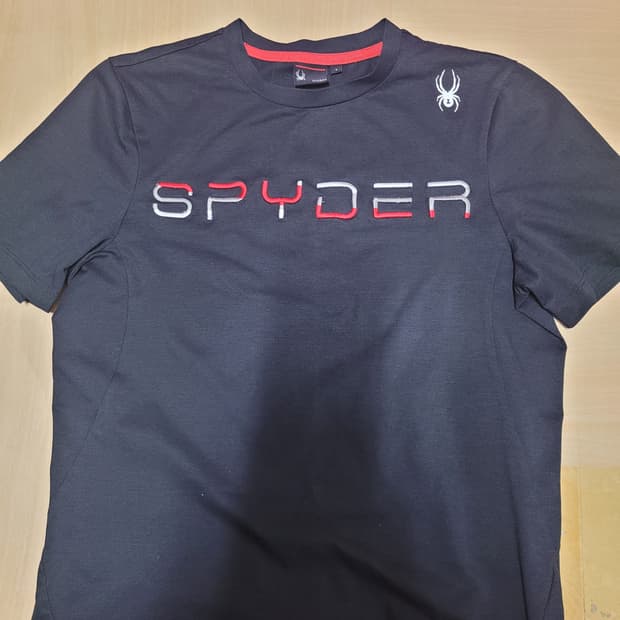 스파이더 자수 로고 반팔티