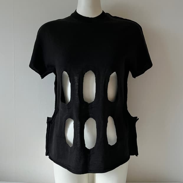 cut out 2d sweater