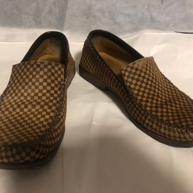루이비통 다미에 송치가죽 로퍼 구두