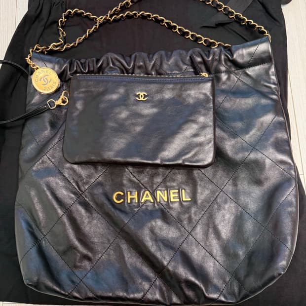 샤넬 22백 미디움 금장