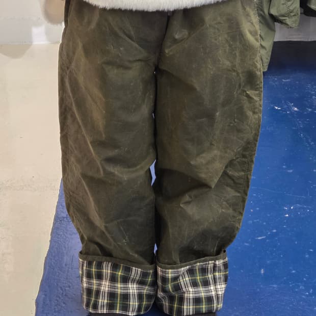 Barbour 바버 올리브 카키 왁스 팬츠