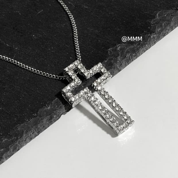 스와로 크로스 목걸이