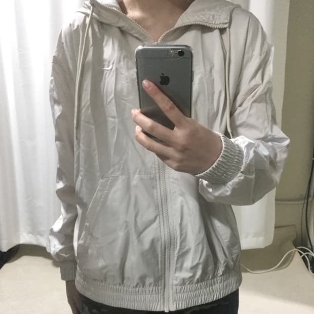 나이키 아이보리 베이지 바람막이