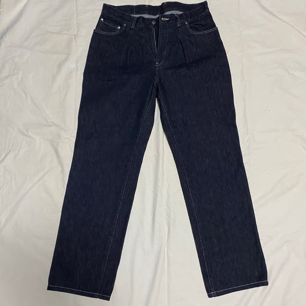 Edifice Jean