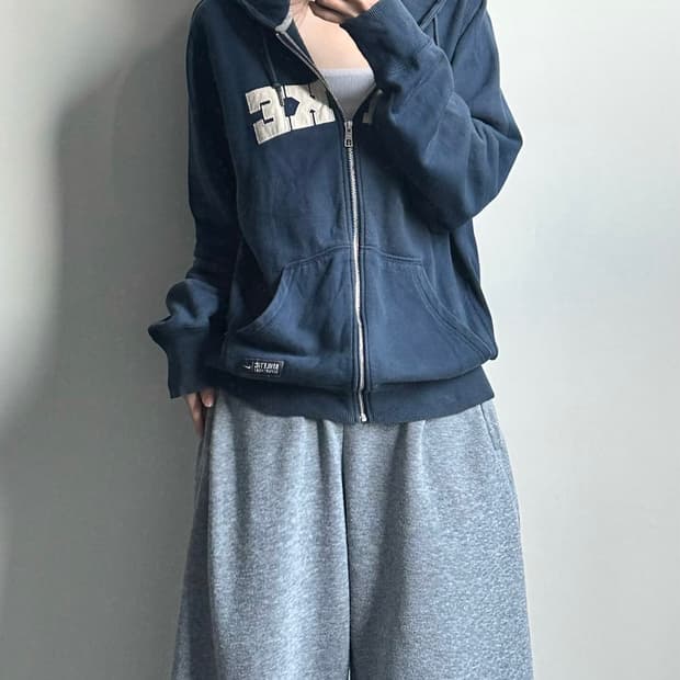 나이키 00s 자수로고 스펠아웃 네이비 후드집업