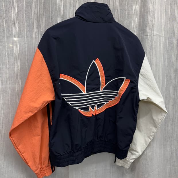 아디다스 더블 트레포일 바람막이 자켓